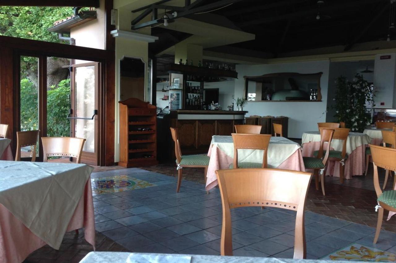 Hotel Martino マラテーア エクステリア 写真