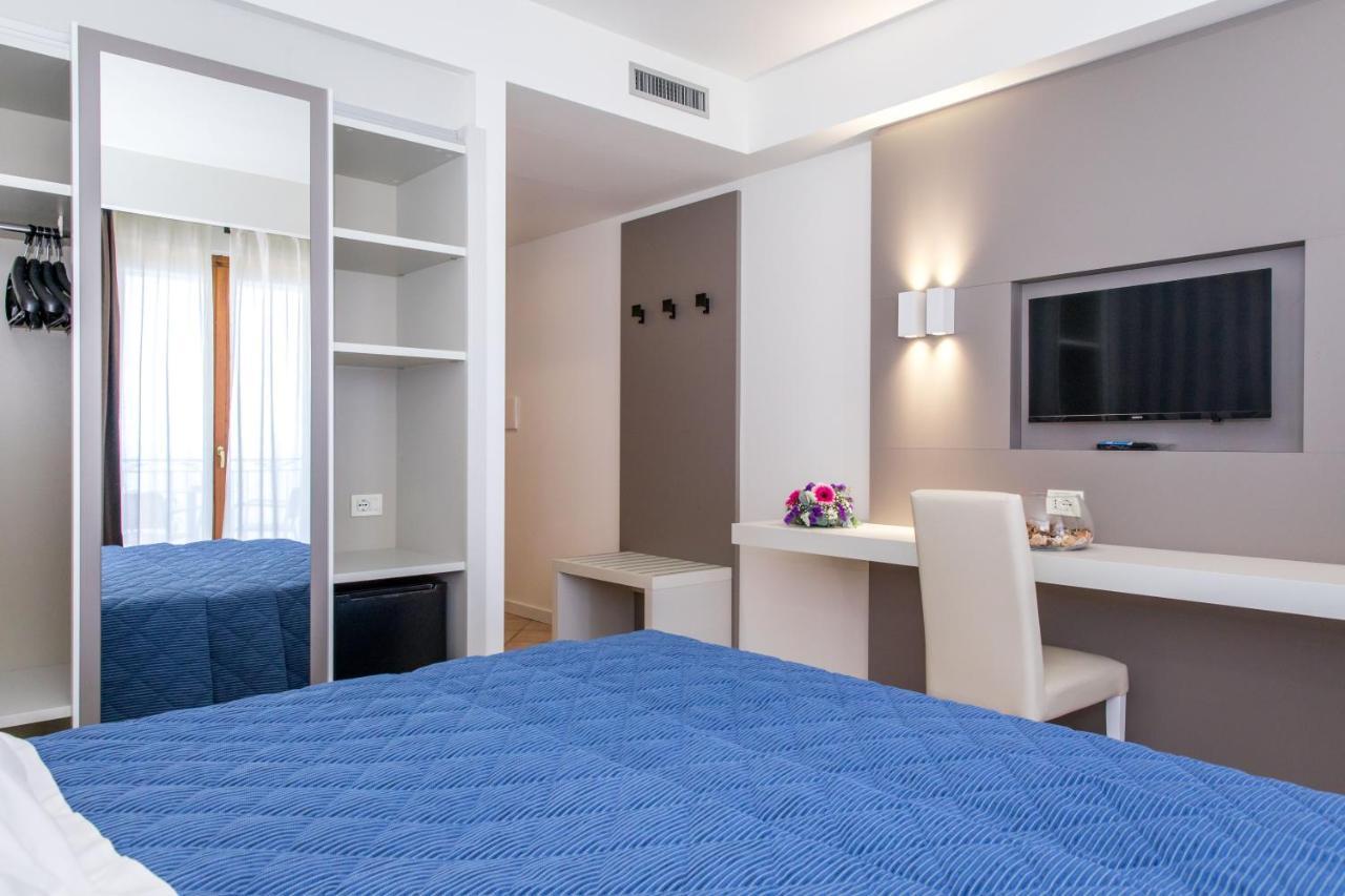 Hotel Martino マラテーア エクステリア 写真