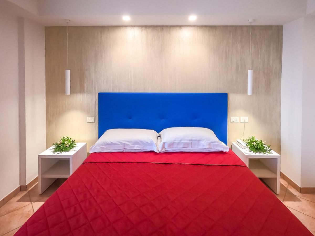Hotel Martino マラテーア エクステリア 写真