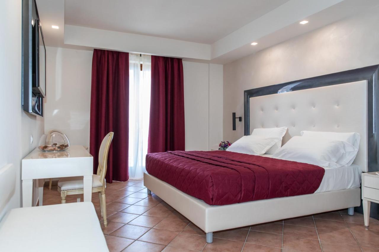 Hotel Martino マラテーア エクステリア 写真